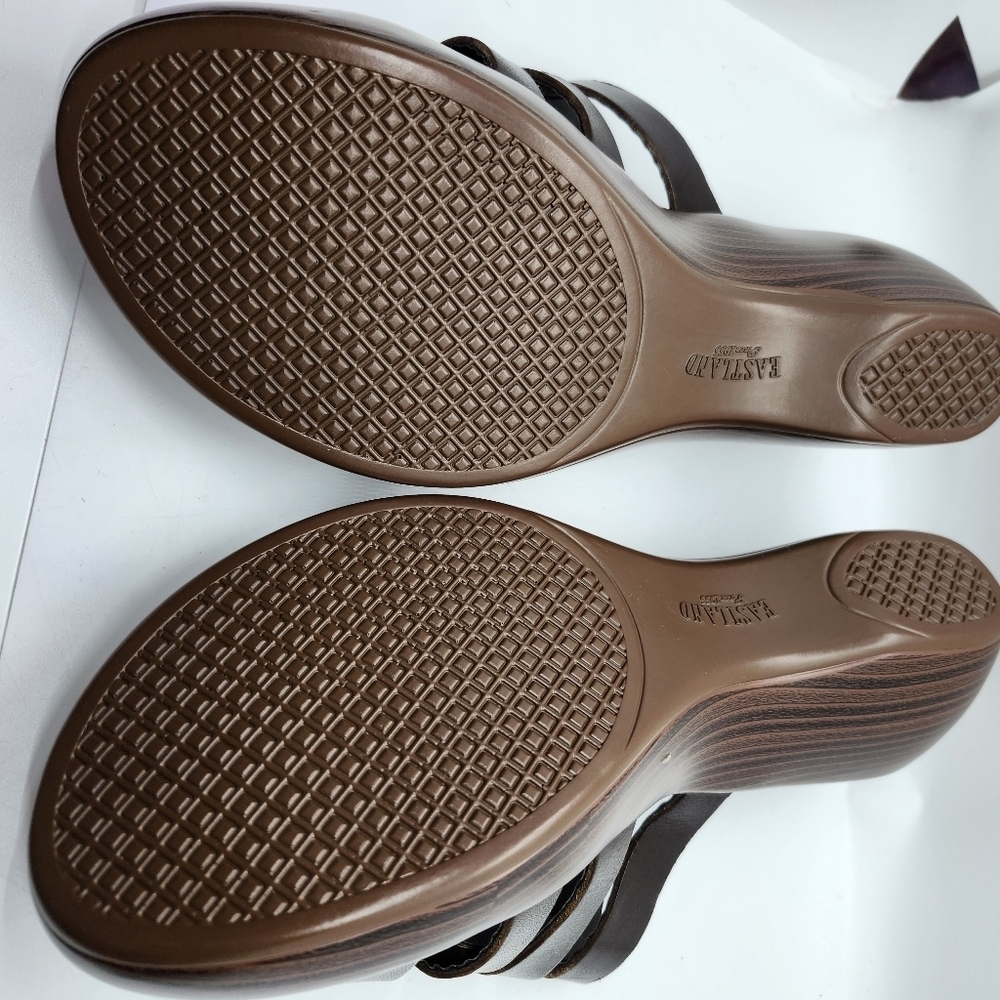 Eastland Brown Leather Sandals NWOT Sz 10W‎ - Picture 6 of 6